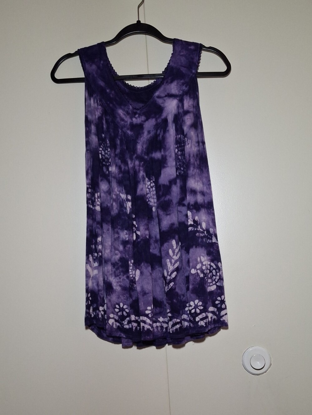 Advance Apparels Purple Tie-Dye Sea Turtles & Flowers Sleeveless Top